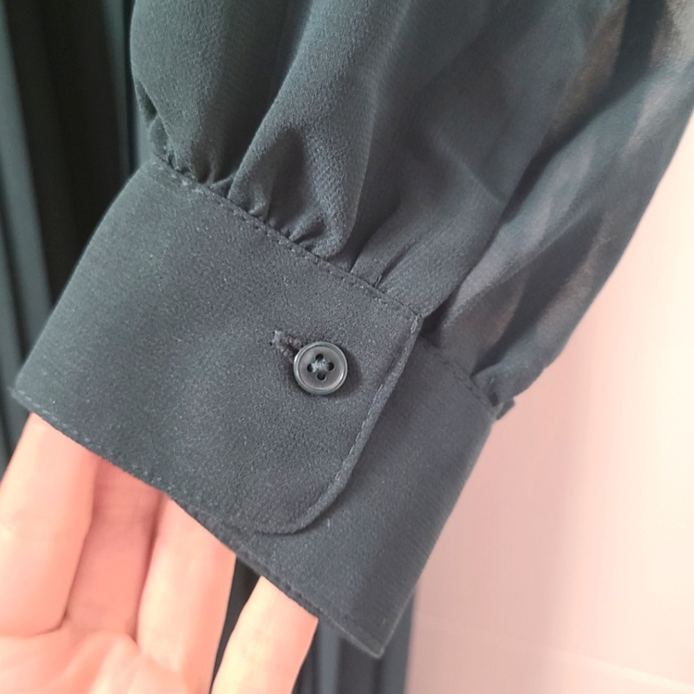 Banana Republic Factory Pleated Midi Dress - Picture 4 of 5